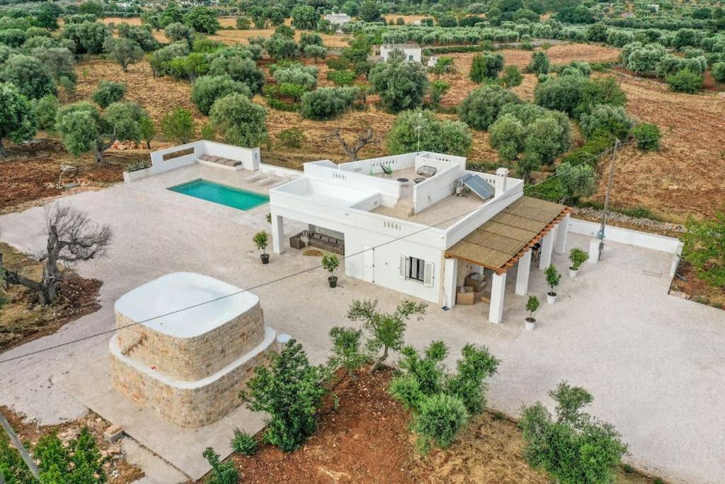 Vilaa Isa Beautiful Villa And Trullo In Ostuni Bagian luar foto