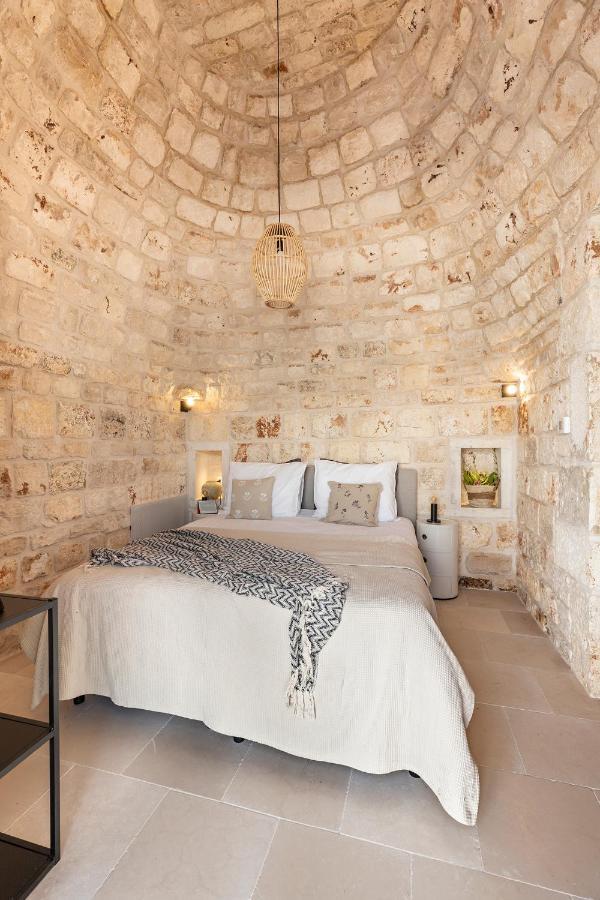 Vilaa Isa Beautiful Villa And Trullo In Ostuni Bagian luar foto