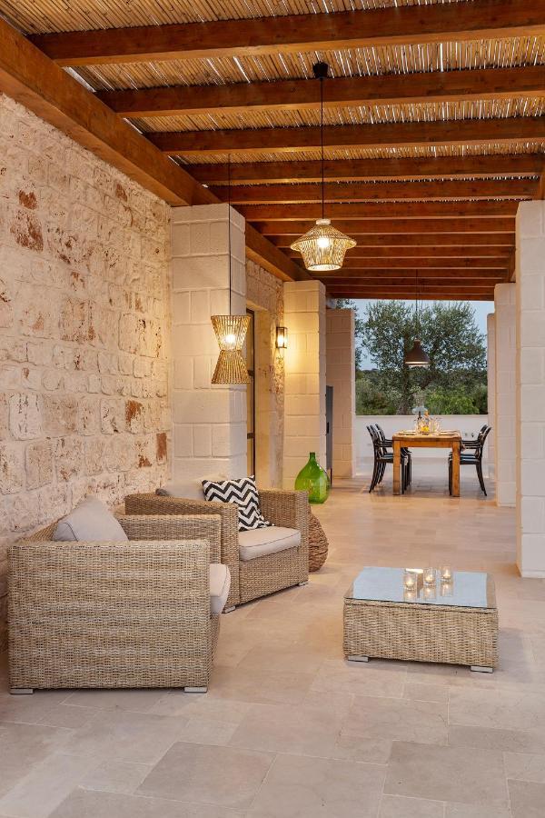 Vilaa Isa Beautiful Villa And Trullo In Ostuni Bagian luar foto